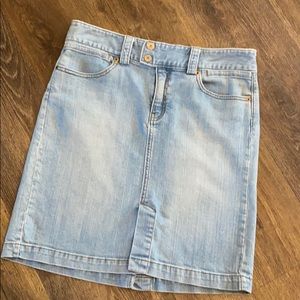 Stretch denim skirt size 8